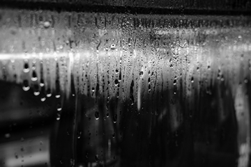 How Can You Tell The Difference Between Penetrating Damp And Condensation?