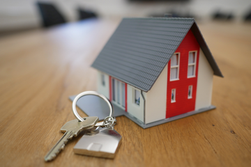 How to Make an Offer on a House Below Asking Price (Point 8 is Key)
