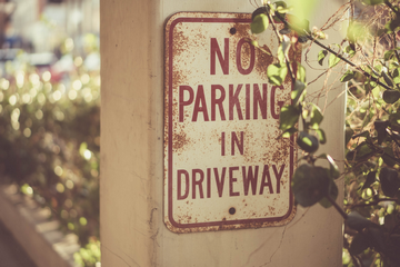 Should You Buy a House With a Shared Driveway: What Are The Problems?